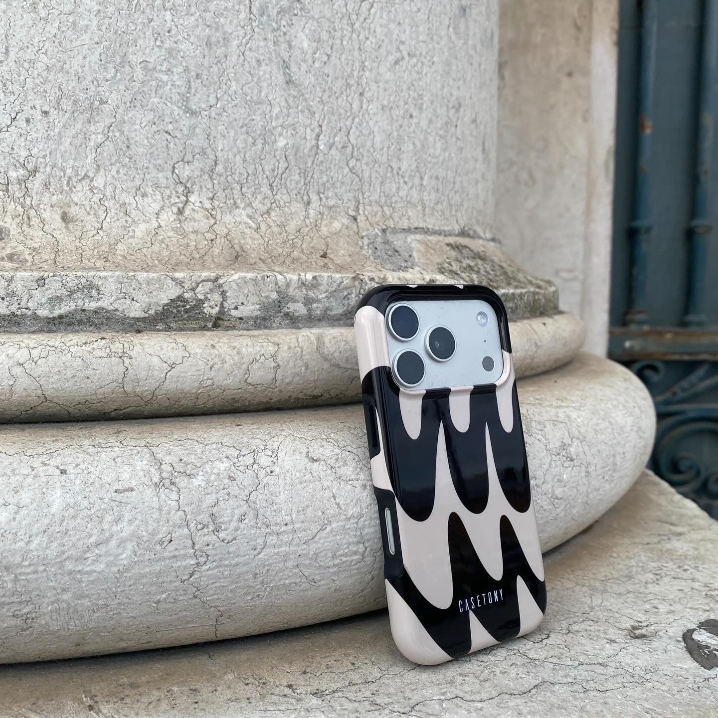 Sandora Tough iPhone Case